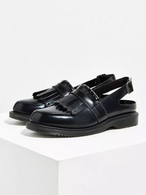 Dr. Martens || Valentine Slingback Loafer Tassel Fringe Black US 9
